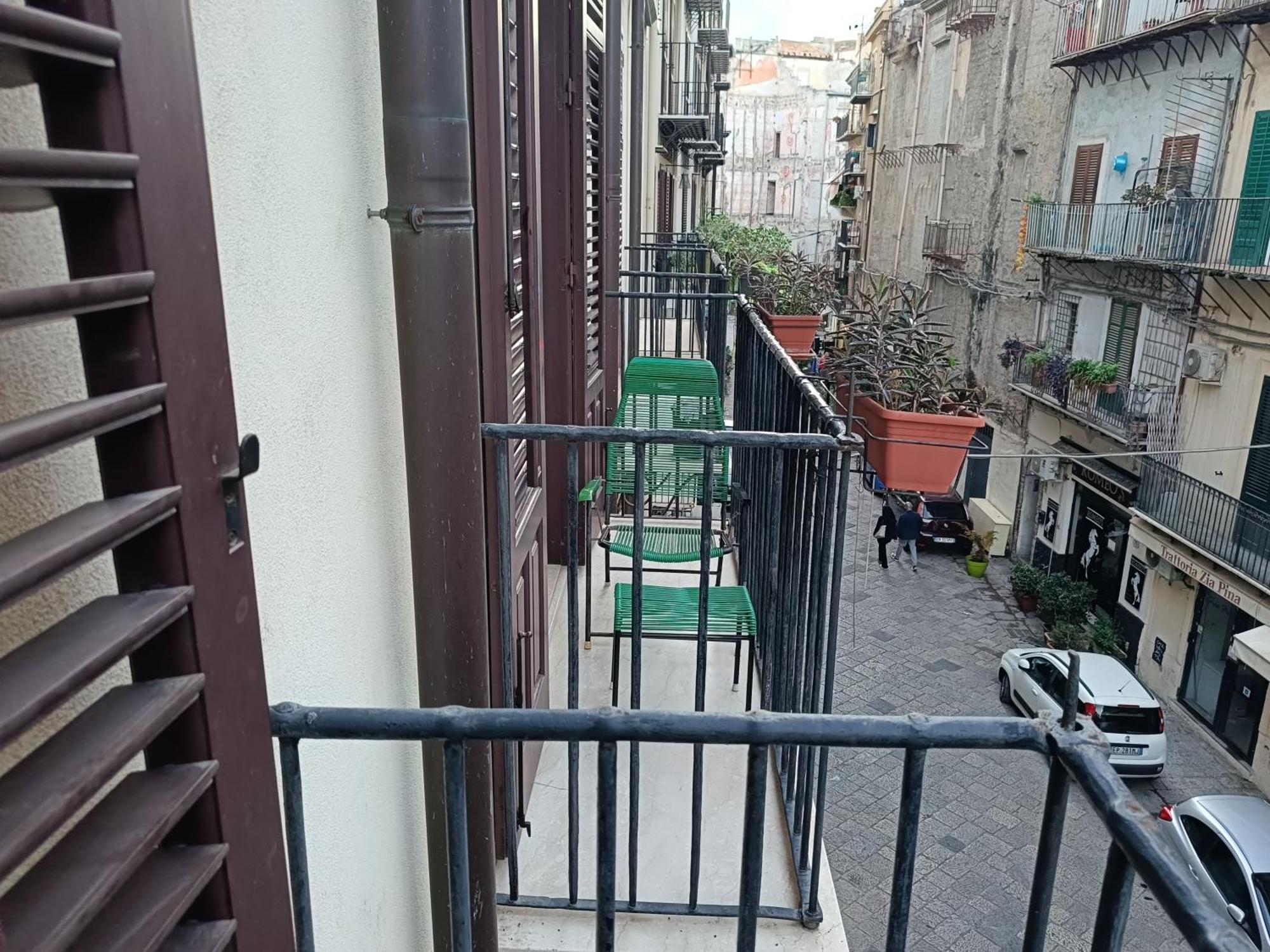 We # Are Ai Cassarelli Apartment ปาแลร์โม ภายนอก รูปภาพ